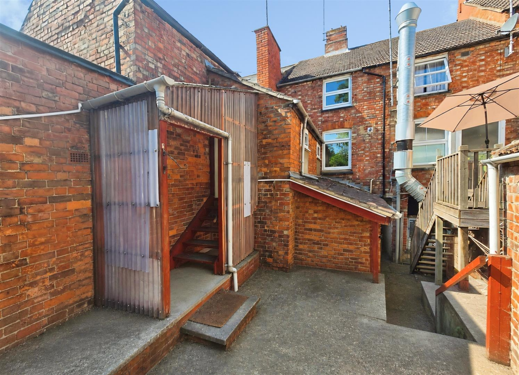 Main image of property: 76A High StreetRushdenNorthants