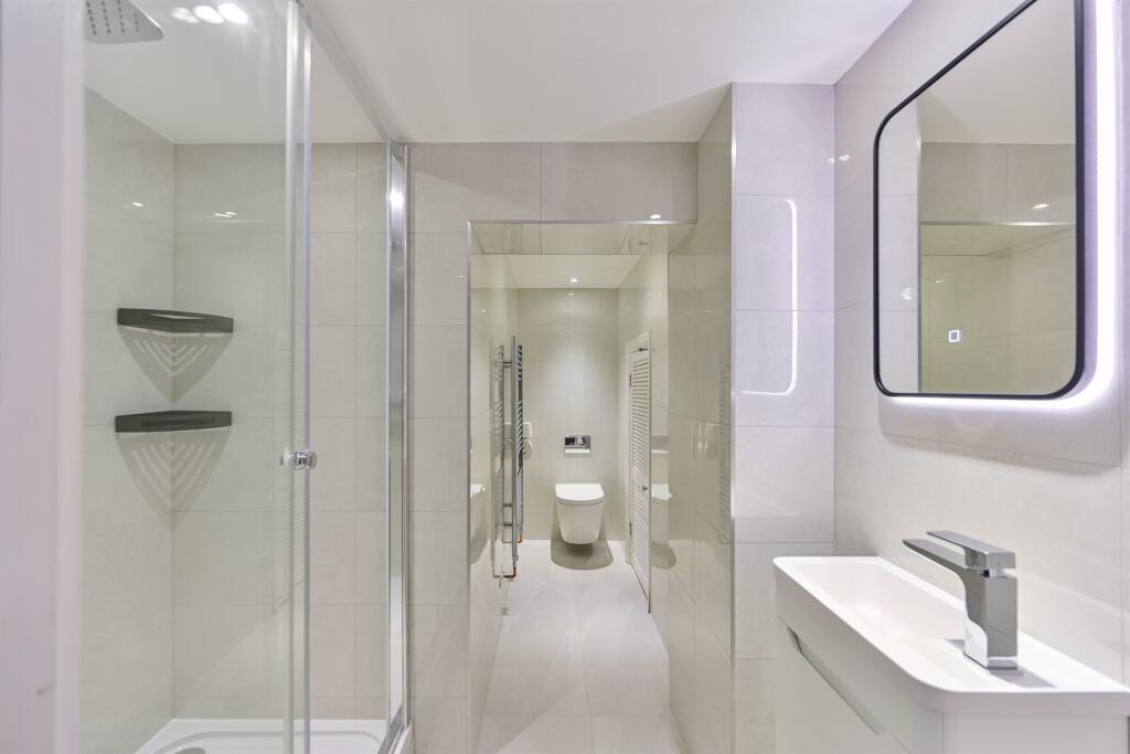 Apartment in Reading, Spring Gardens, Whitley - More