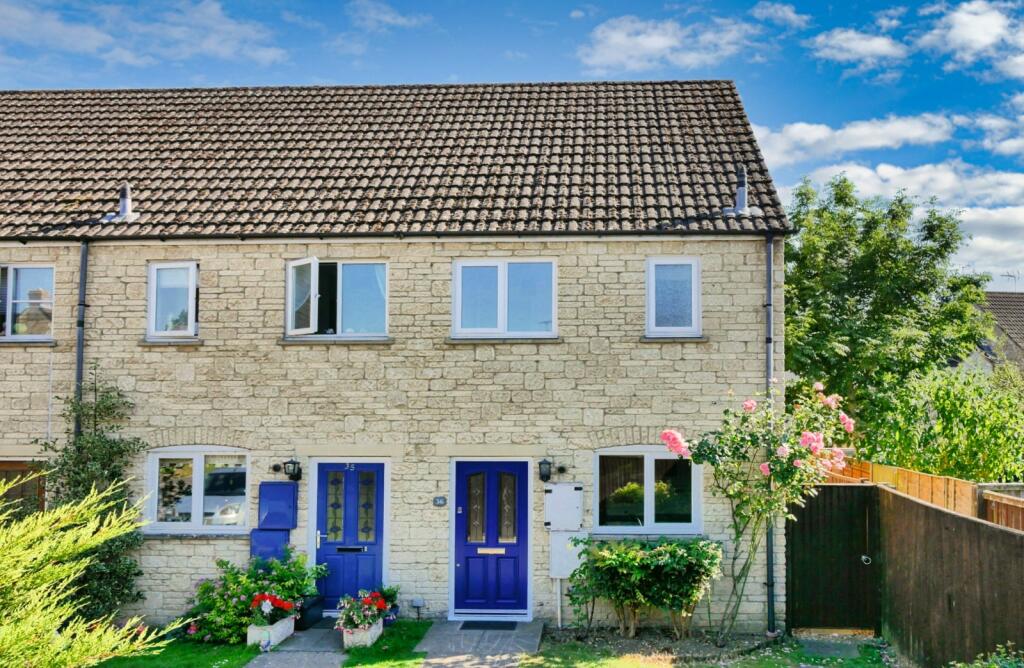 Main image of property: Perrinsfield, Lechlade, Gloucestershire, GL7