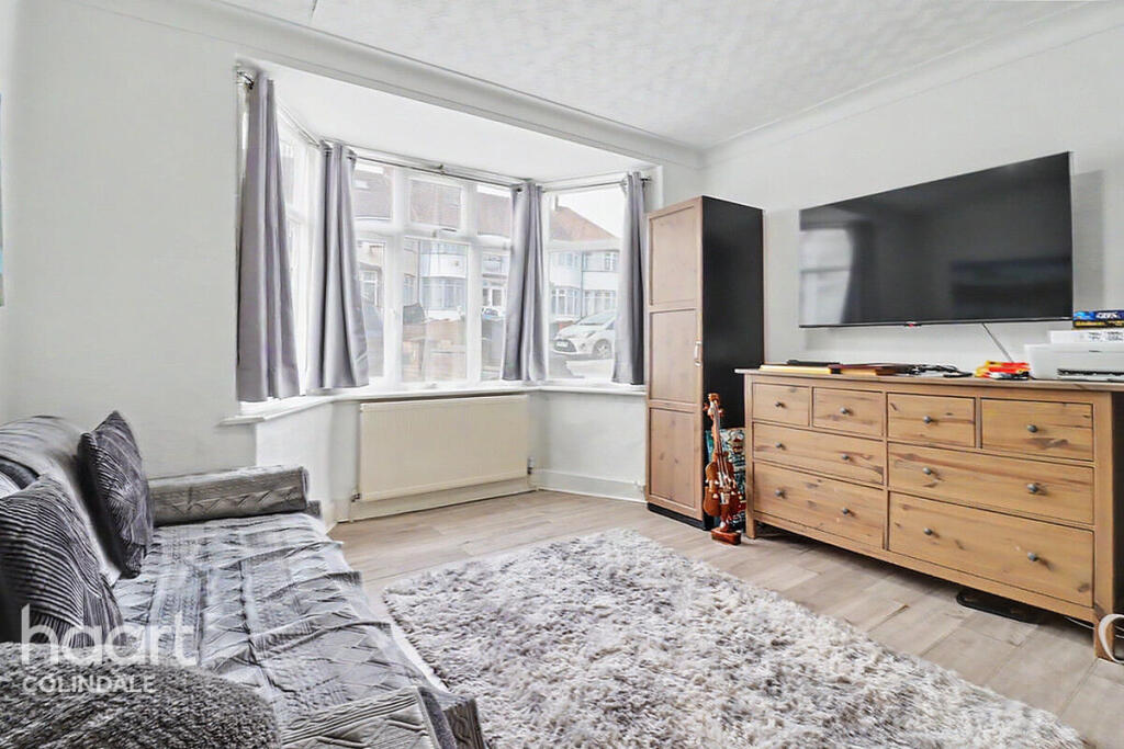 House in London - View 3