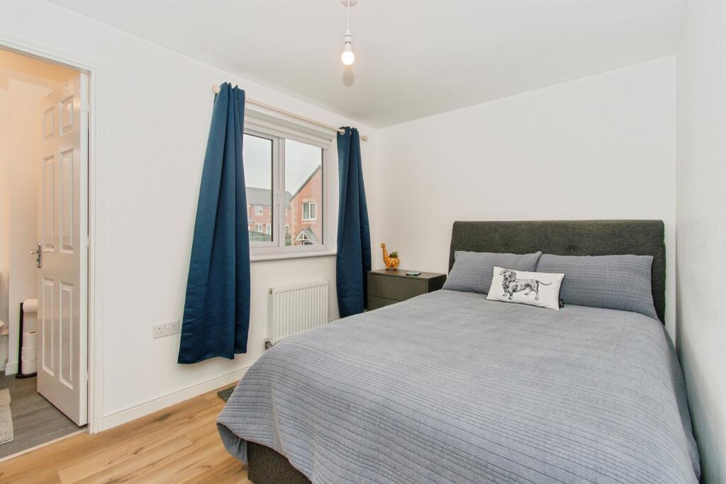 House in Wakefield, West Yorkshire - View 5