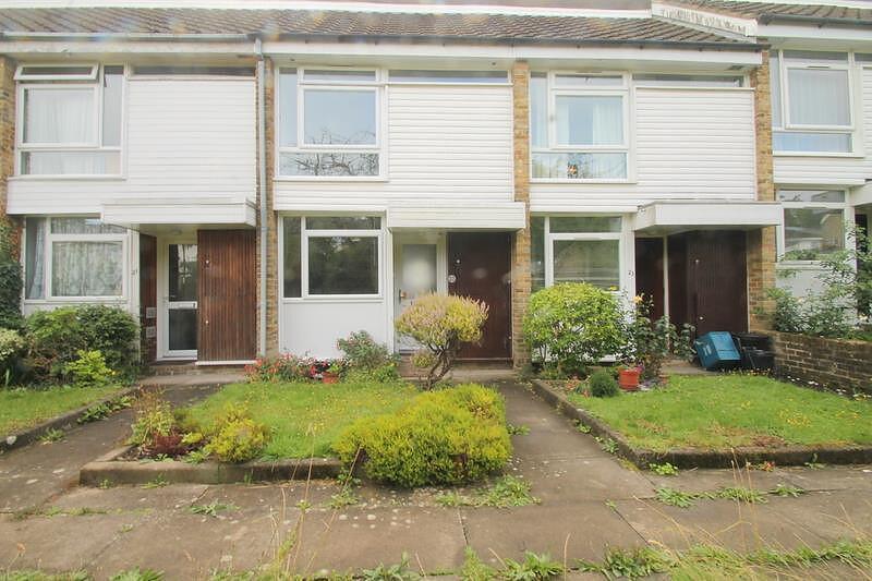 Main image of property: 2 bedroom Terraced House in South Croydon