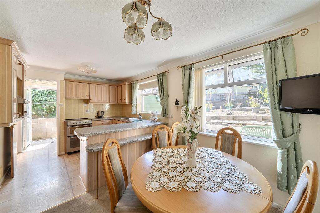 House in Radstock, Bath and North East Somerset - View 2