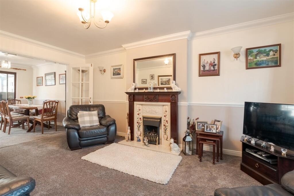 Parklands Drive, Askam-In-Furness photo 4