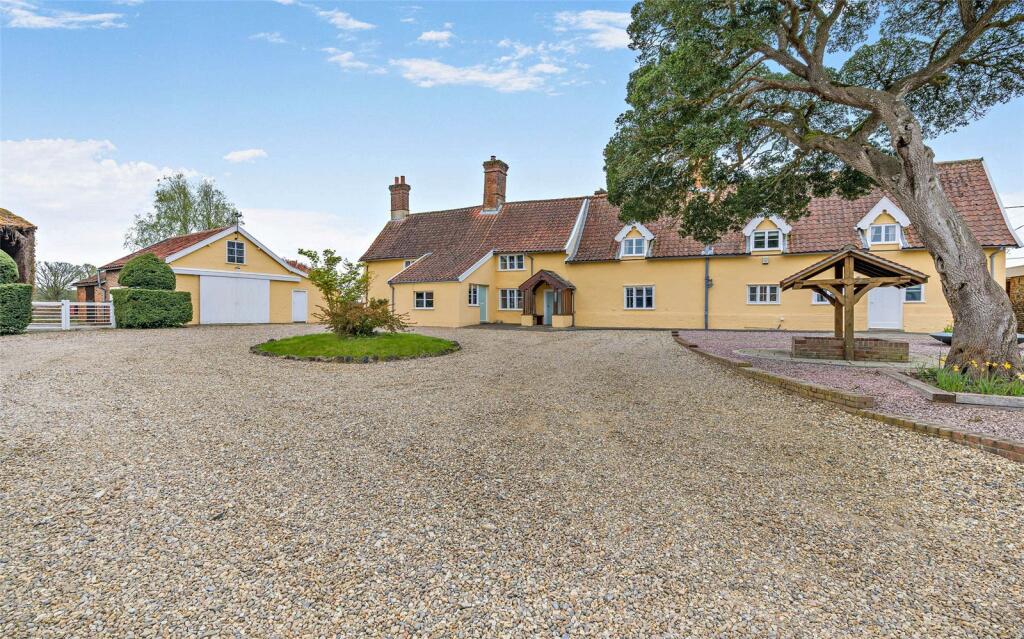 House in South Norfolk, Ketteringham - View 2