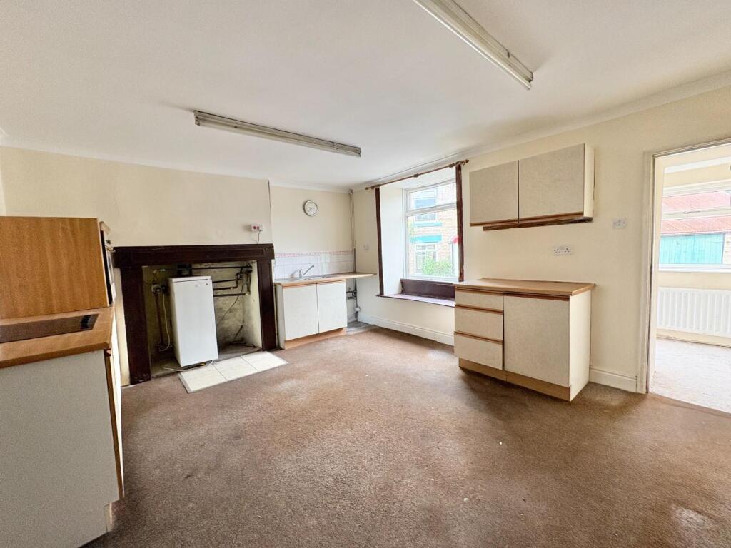 House in Darlington - More