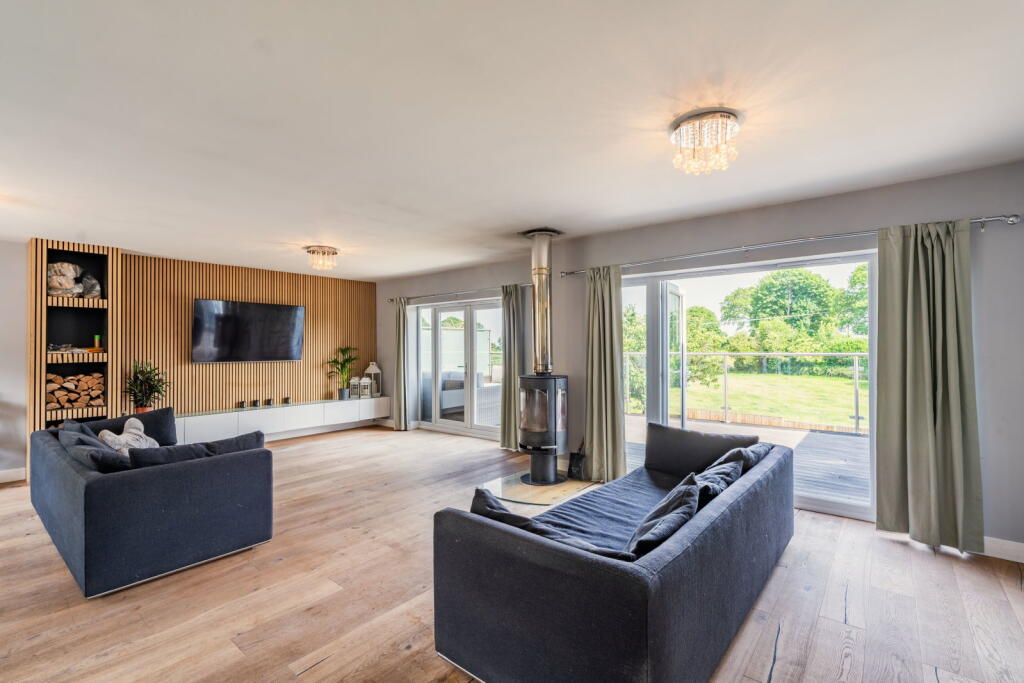 Cymau, Wrexham, LL11 photo 2
