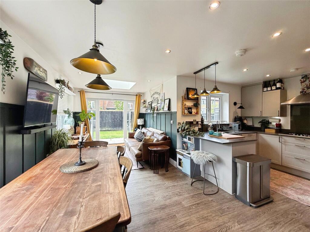 House in Deepcut, Surrey - View 3