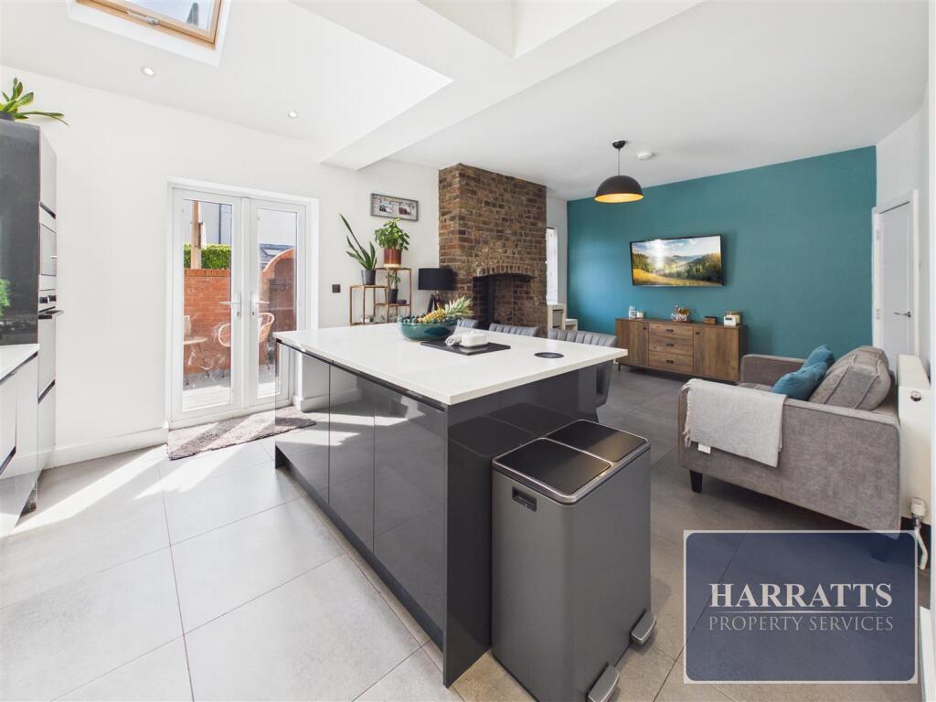 House in Stockport, Portwood - View 6