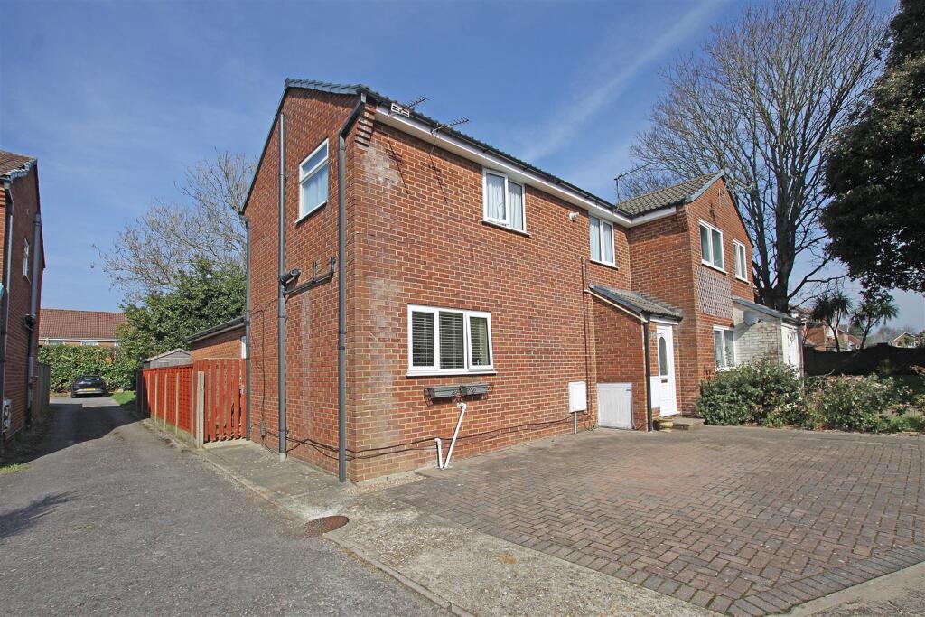 Main image of property: Chesildene Avenue, Bournemouth