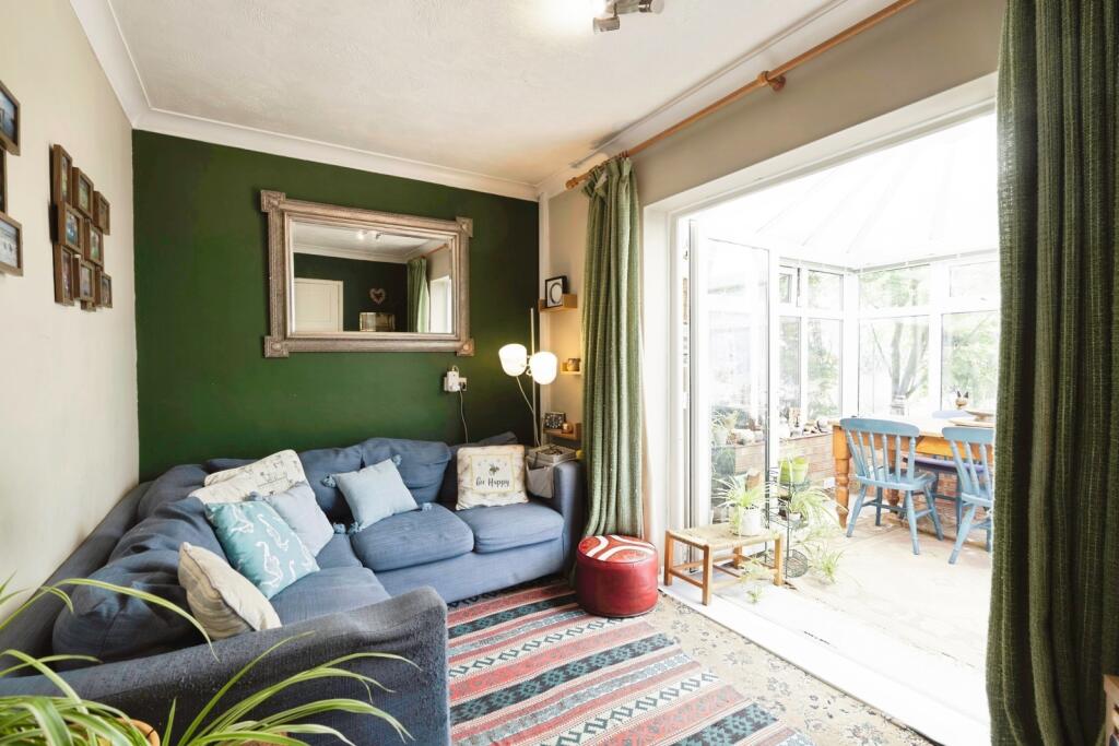 House in Guildford - View 4