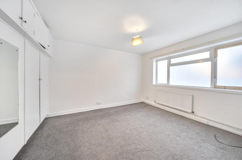 Apartment in London, Stanmore - View 5