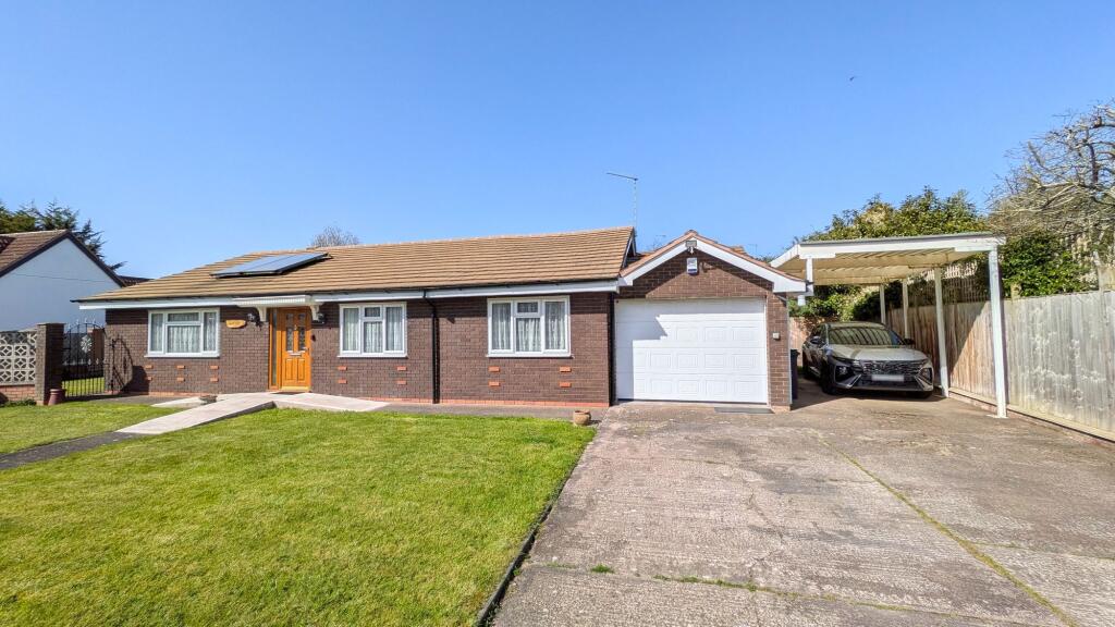 4-bed detached on St. Peters Hill, Broomhall, WR5, £575,000