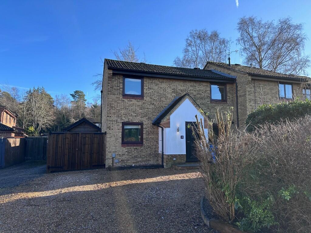 Main image of property: Pewsey Vale, Bracknell, Berkshire, RG12