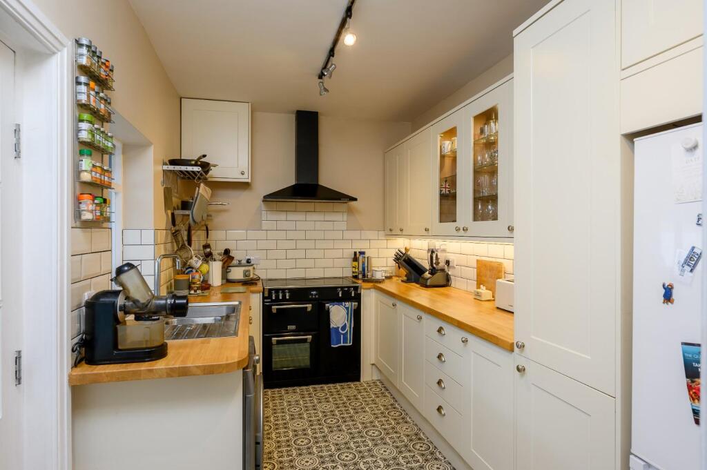 House in York - View 4