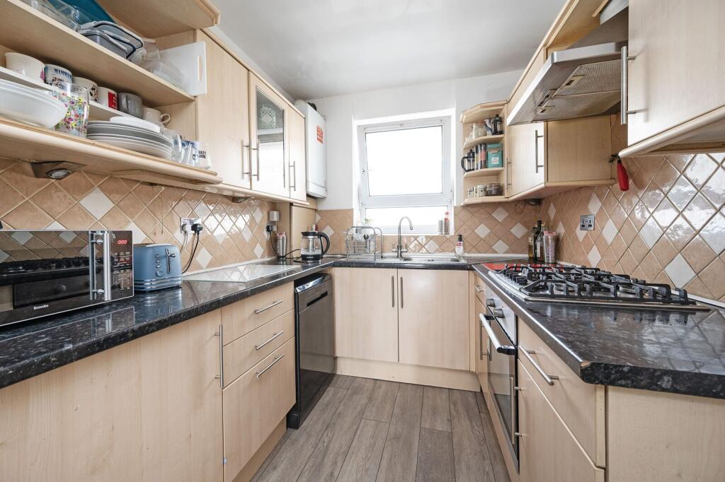 Apartment in London, East Smithfield, Whitechapel - View 4