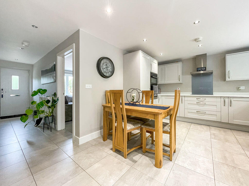 Baker Row, Horton Heath, Eastleigh, SO50 photo 4