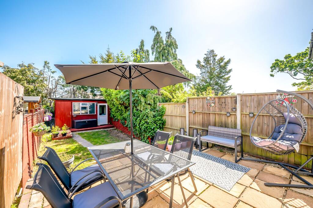 Meadow Close, Chislehurst, BR7 photo 4