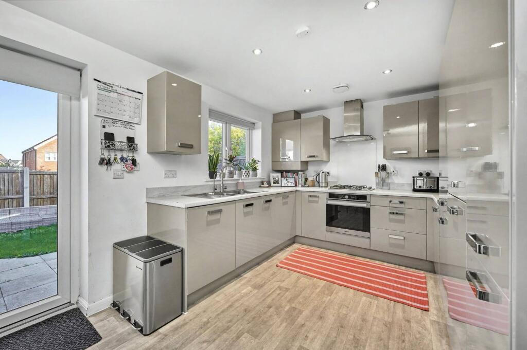 House in Chelmsford - More