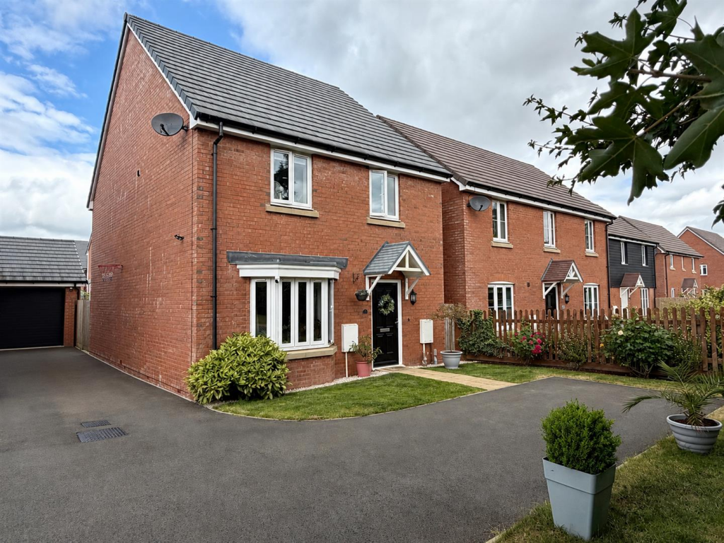 Main image of property: Hebridean Gardens, Kingstone, Hereford