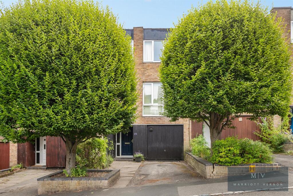 Main image of property: Leyburn Gardens, Croydon