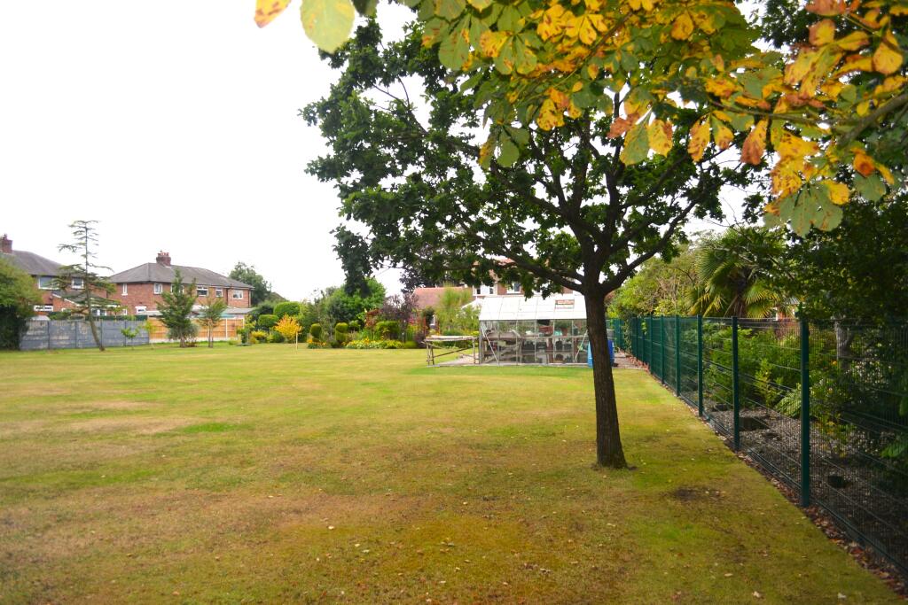 Preston Road, Coppull, Lancashire - View 4