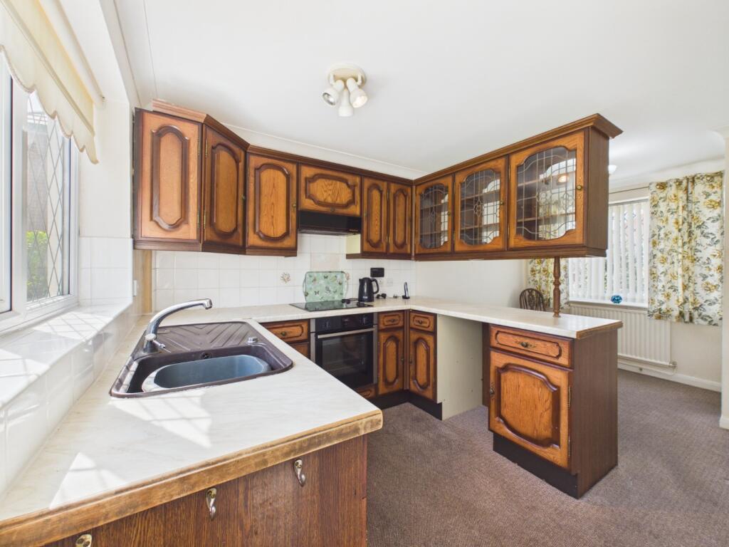 Morley Avenue, Connah's Quay, Deeside, Flintshire, CH5 4RE photo 4