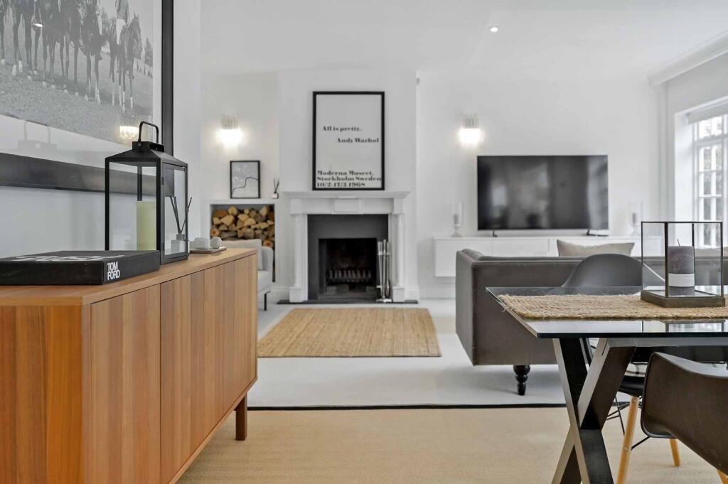 House in Slough, Windsor and Maidenhead - View 5