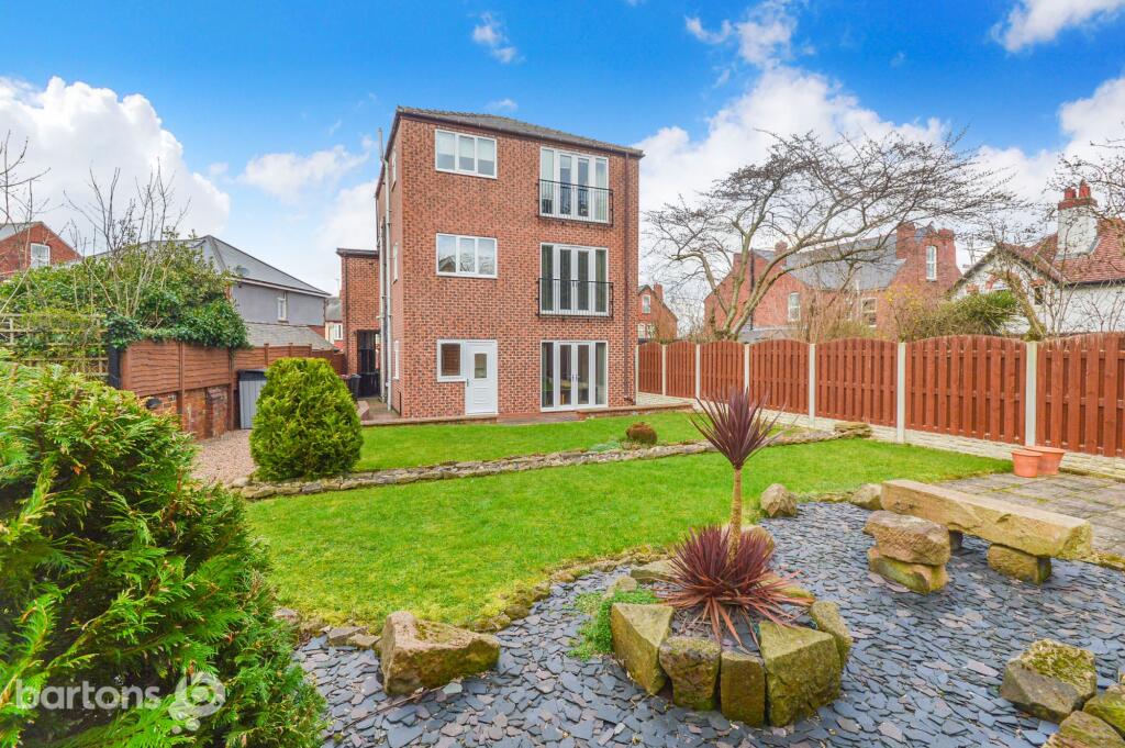 Main image of property: Broom Crescent, Rotherham, S60