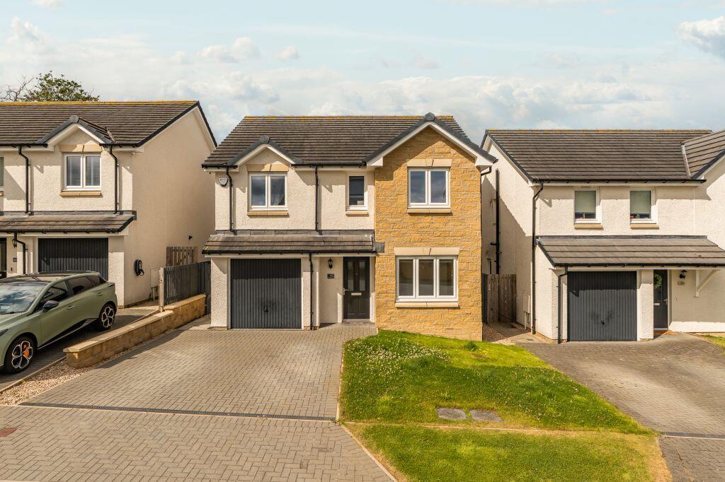 Main image of property: 40 Croft Park Cresent, Whitburn, EH47 0SZ
