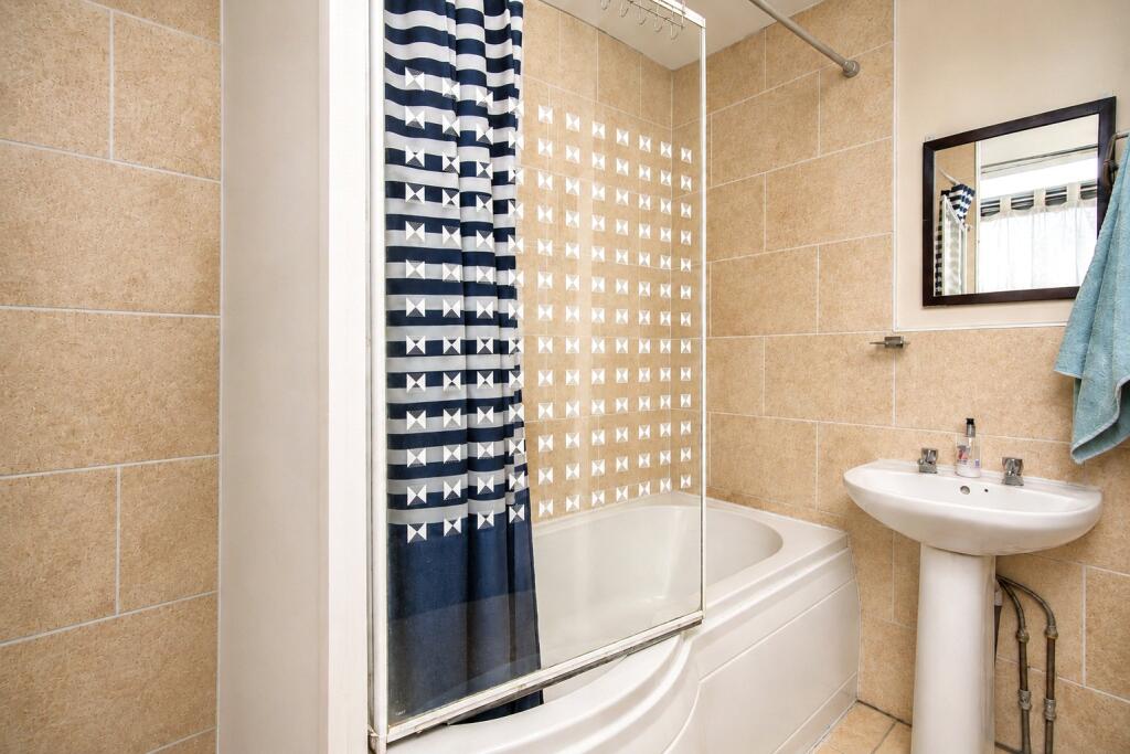 Apartment in London - View 3