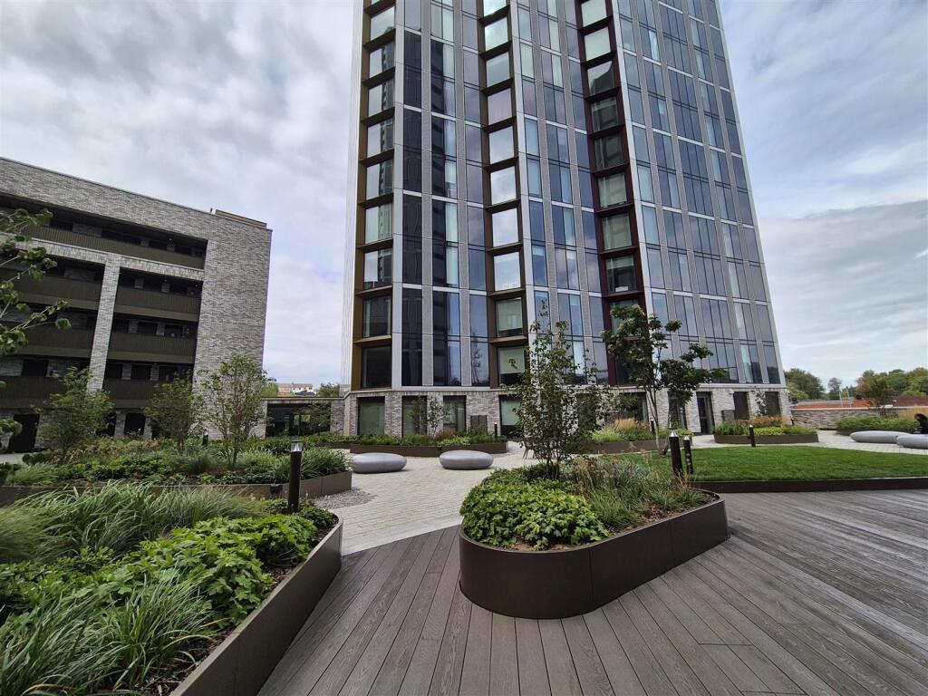 Main image of property: Park View, Victoria Riverside, Dantzic Street, Manchester