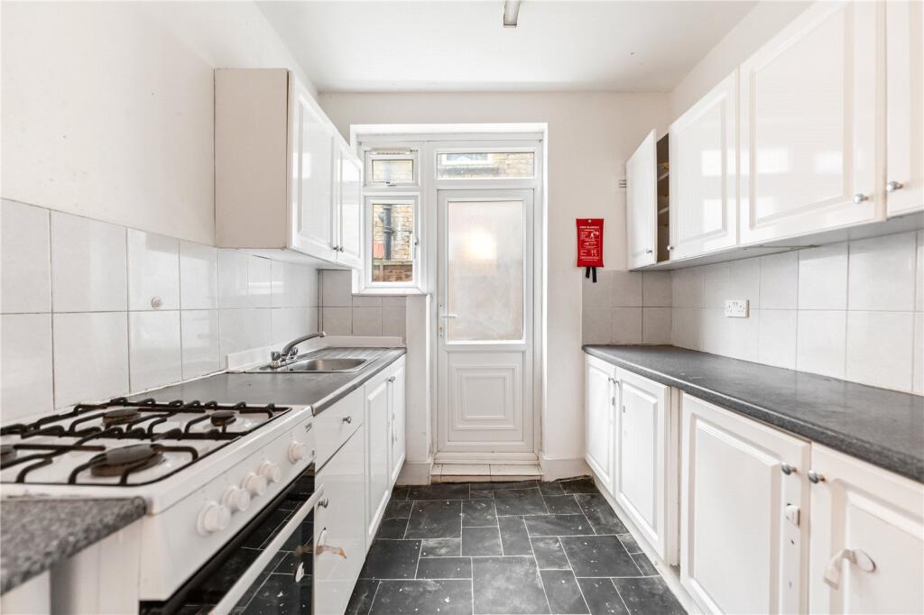 Apartment in London, Leyton - View 3