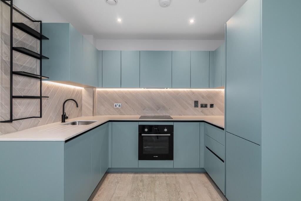 Main image of property: Memorial Avenue, Slough, Berkshire, SL1