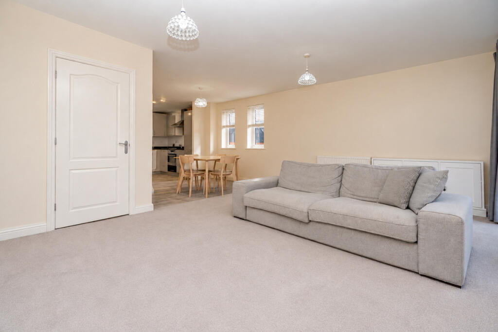 House in Milton Keynes, Whitehouse - View 5