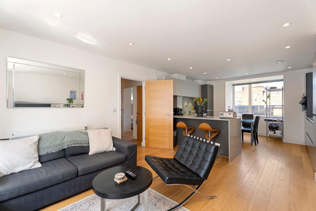 Main image of property: Gideon Road, London, SW11