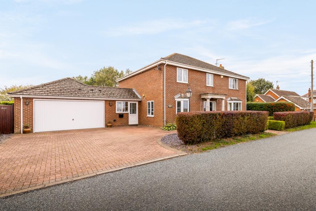 Main image of property: Roman Bank, Holbeach Clough, Holbeach, Spalding, Lincolnshire, PE12