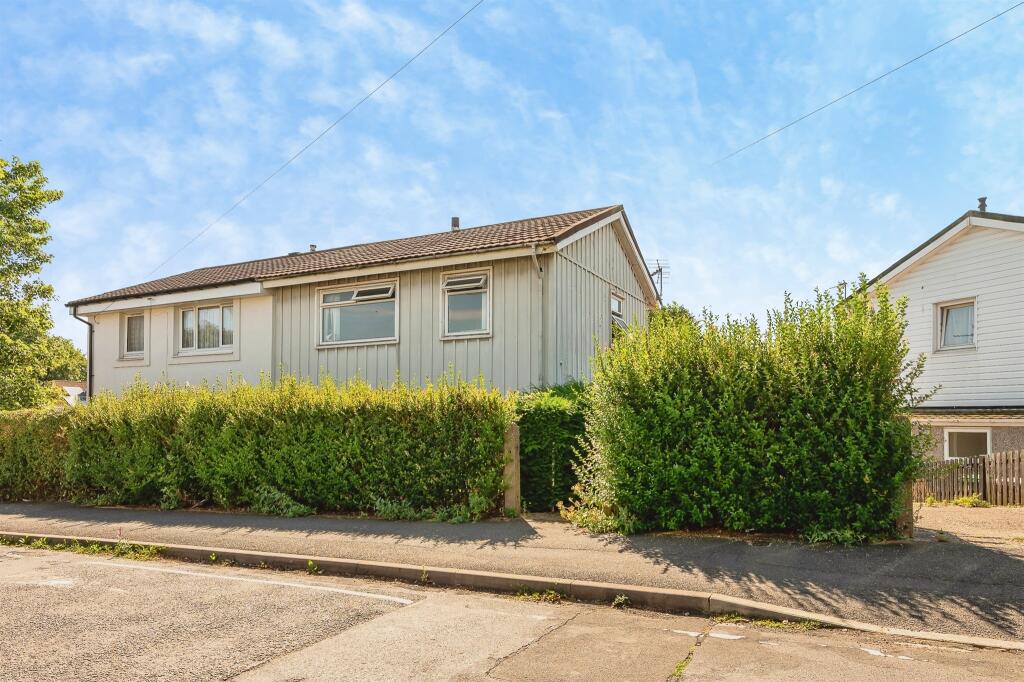 Main image of property: Caincross Road, Nottingham
