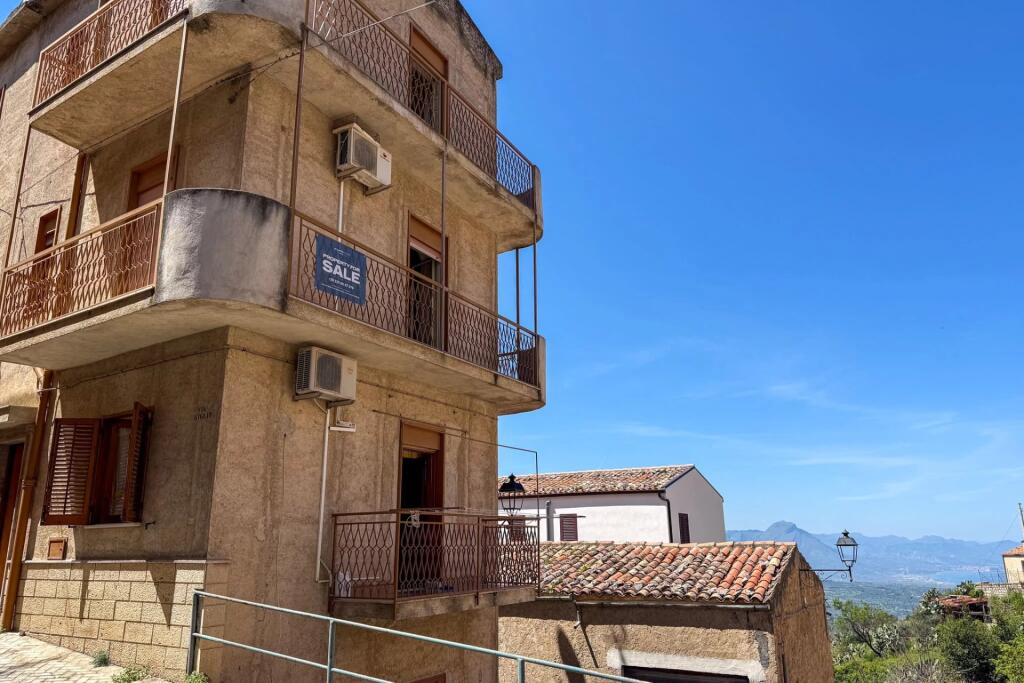 Main image of property: Sicily, Palermo, Gratteri