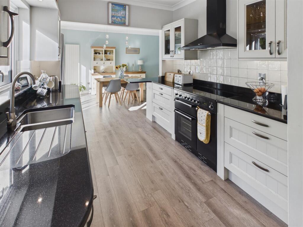 House in Swansea - View 5