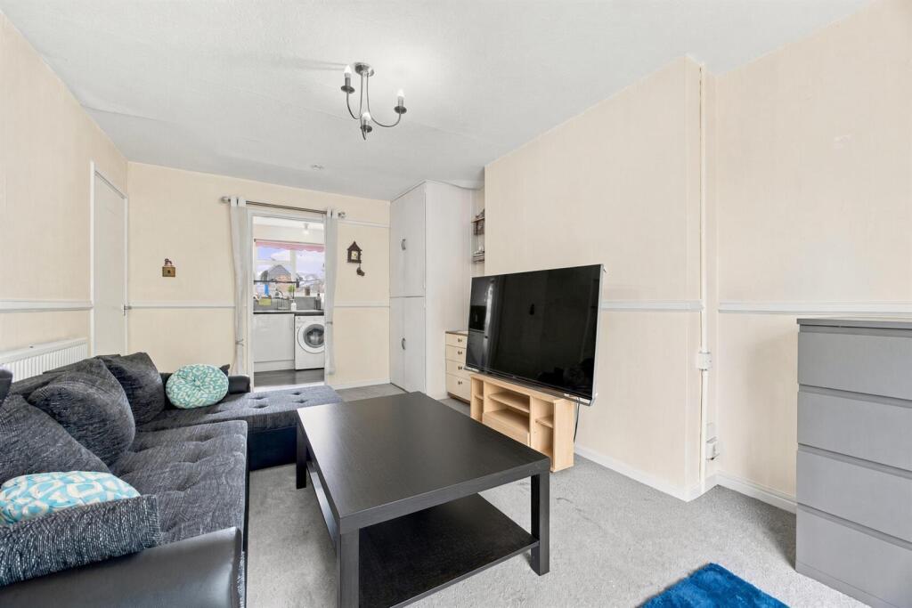Apartment in London, Cowley - View 4