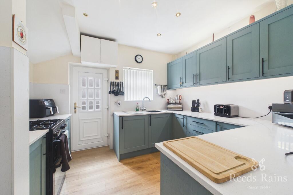 House in Rotherham, Thurcroft - View 4