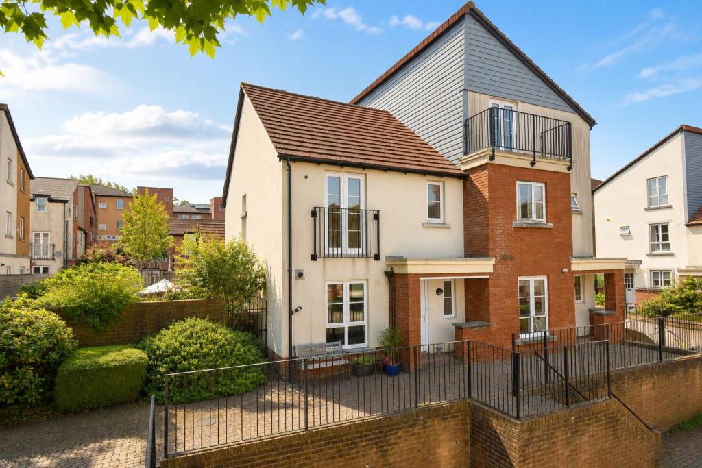 Main image of property: Well presented home offered with no chain on Bartholomews Square, Horfield