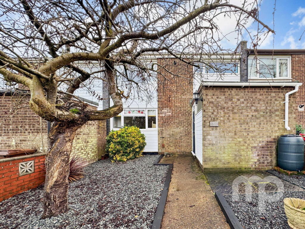 Main image of property: Penn Grove, Norwich, NR3