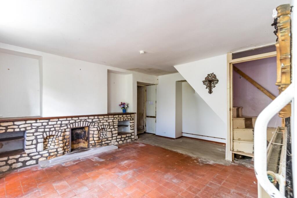 Toadsmoor Road, Brimscombe, Stroud, Gloucestershire, GL5 photo 3