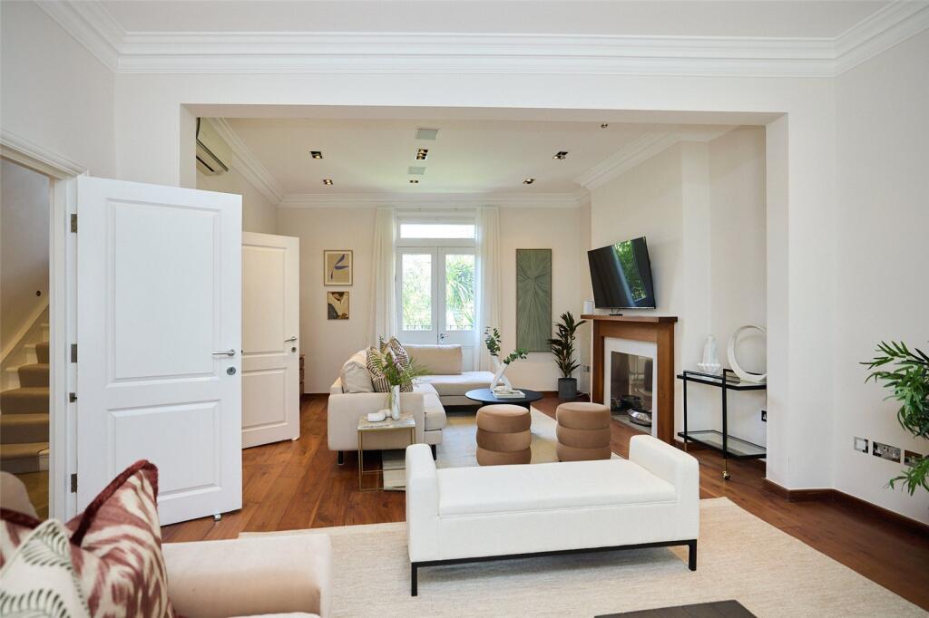 House in London, St. John's Wood - More