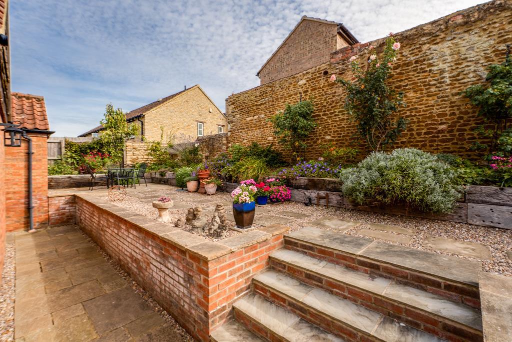 House in Northampton, Isham - View 5