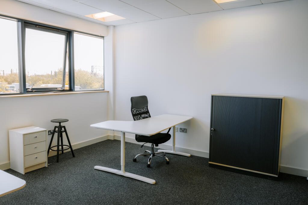 500sqft office
