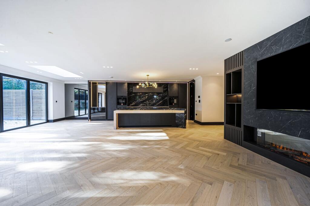 5-bed detached on Pipers Green Lane, Edgware, HA8, £2,295,000