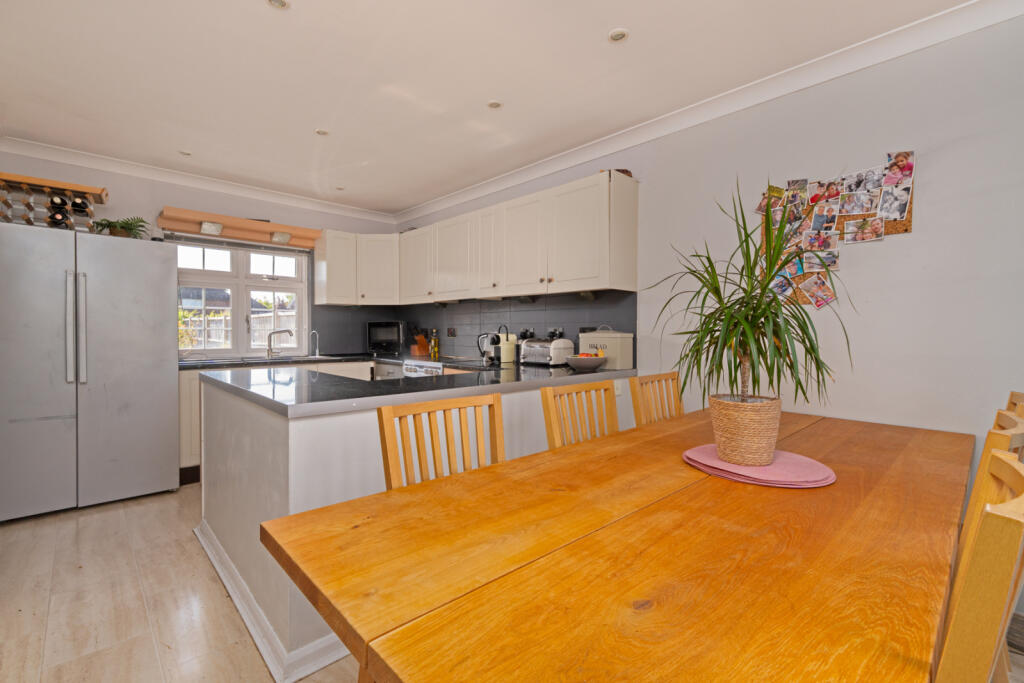 Parsonage Road, Takeley, Bishop's Stortford, CM22 photo 4